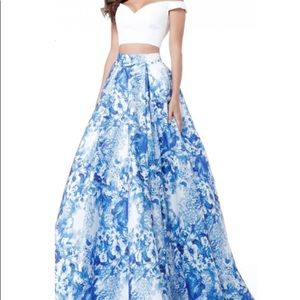 STUNNING Sherri Hill #51680 Prom Dress Formal Gown